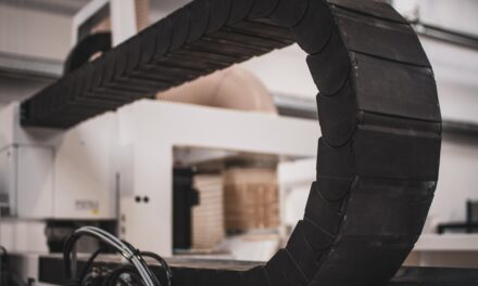 A resistência e durabilidade da borracha nitrílica em ambientes industriais